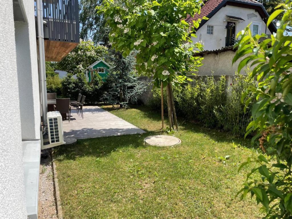 R41 - Tivoli Groundfloor Apartment リュブリャナ エクステリア 写真